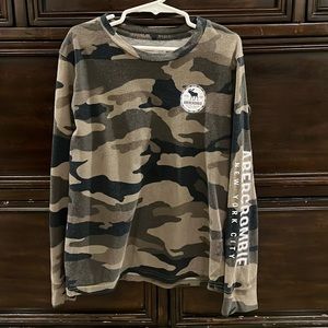 abercrombie boys camouflage tshirt 7/8